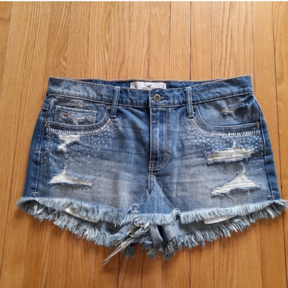 NWT Hollister Distressed Studded Denim Cutoff Shorts | Size 9 (W29)
